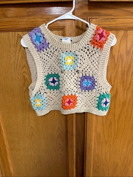 stradivarius Tops - stradivarius Beige Crochet Cropped Vest with Multicolor Granny Squares